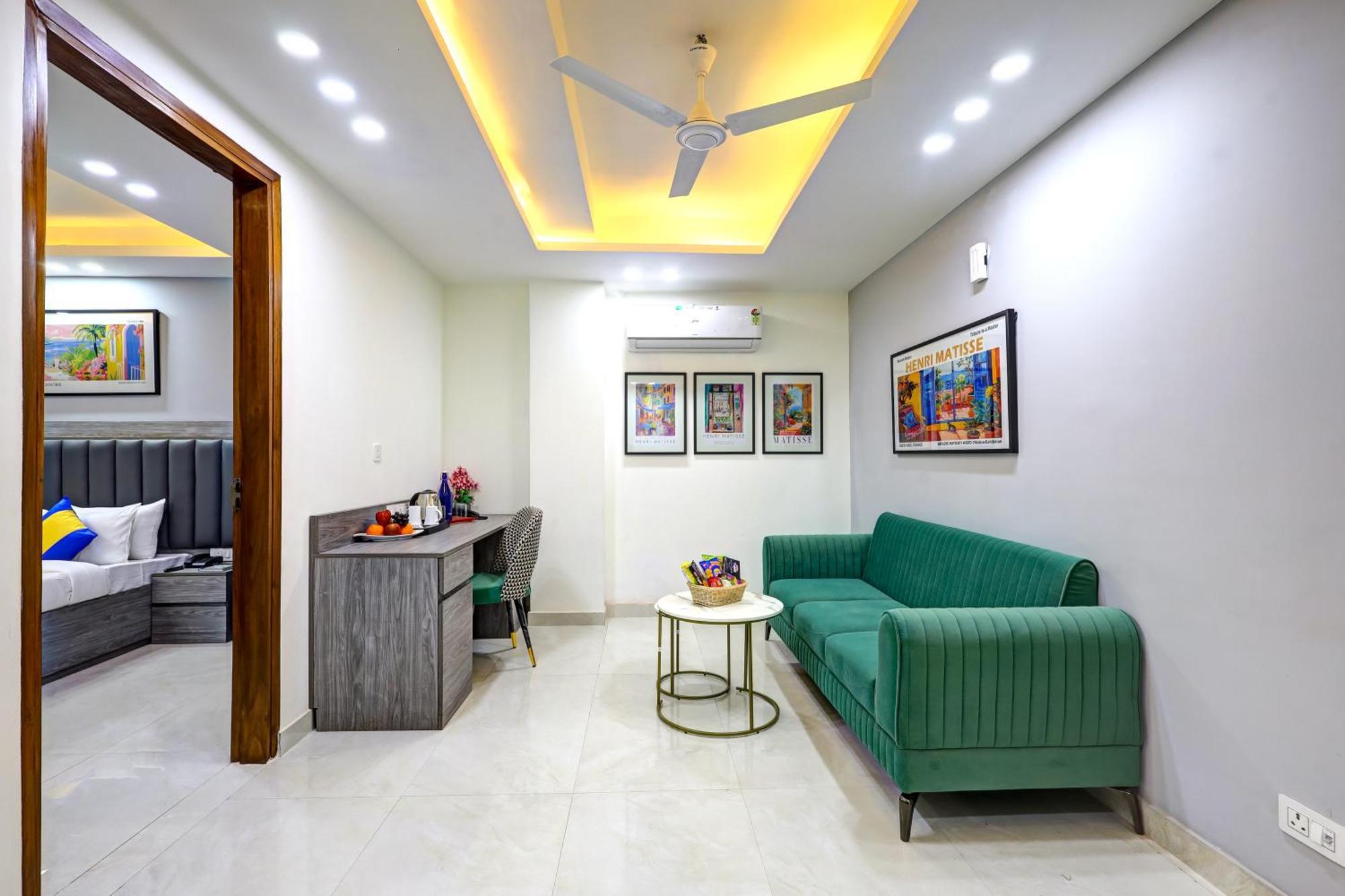1Bhk Suites Opp Marriott - Huda City Centre Gurgaon Exterior foto